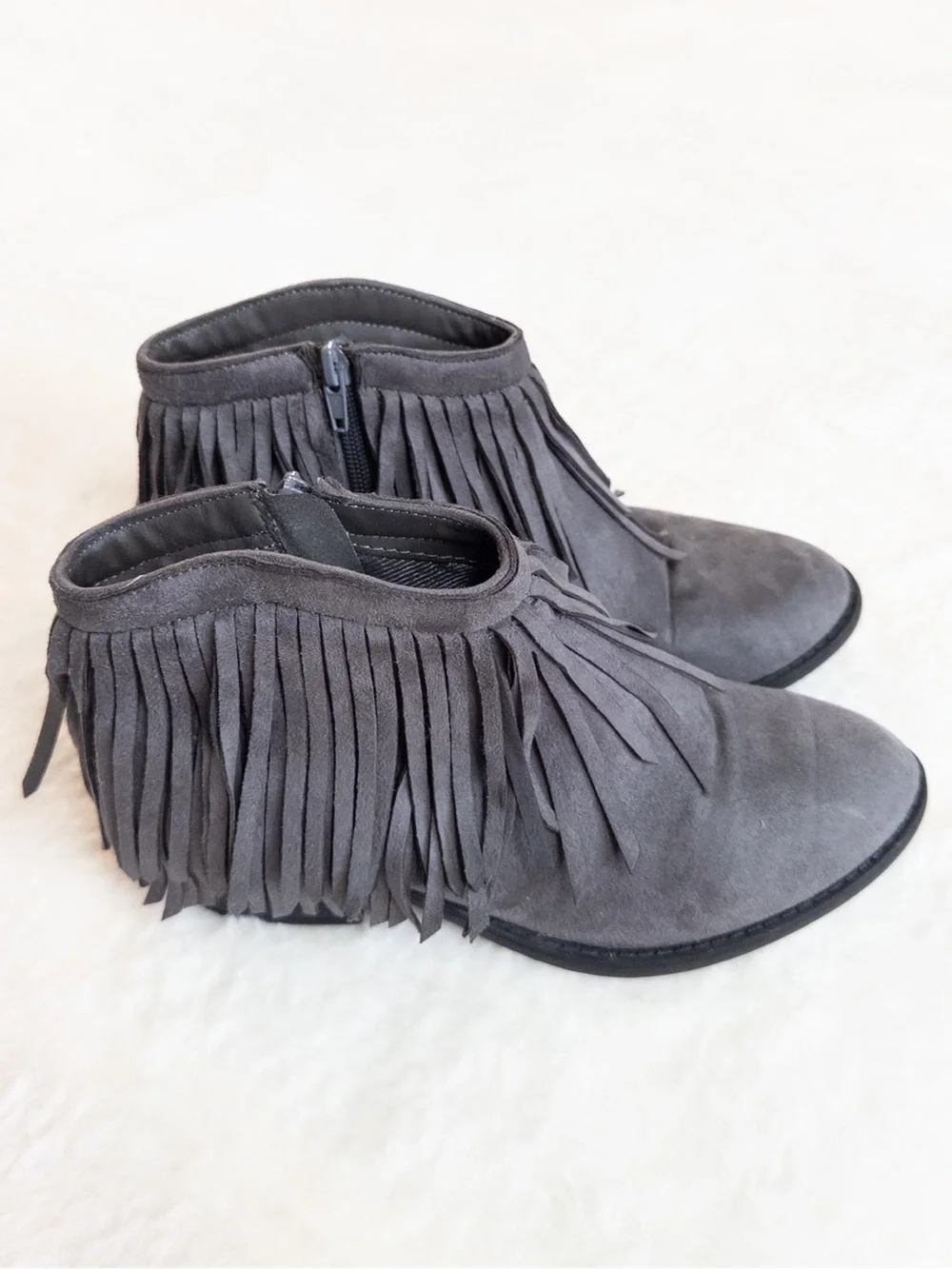 J. Adams Marrow Ankle Boot Dark Grey Charcoal Vegan Suede Fringe Booties 7.5